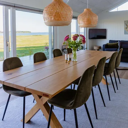 Fresh Air On Open Terrace With View Feriehus